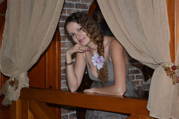 Оля Глебова