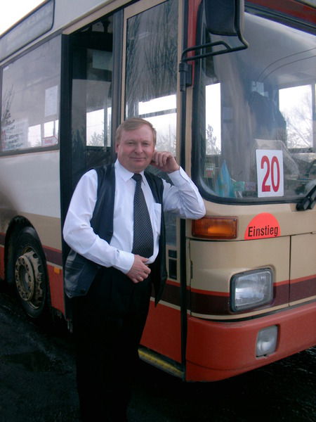 Анатолий Бакуменко