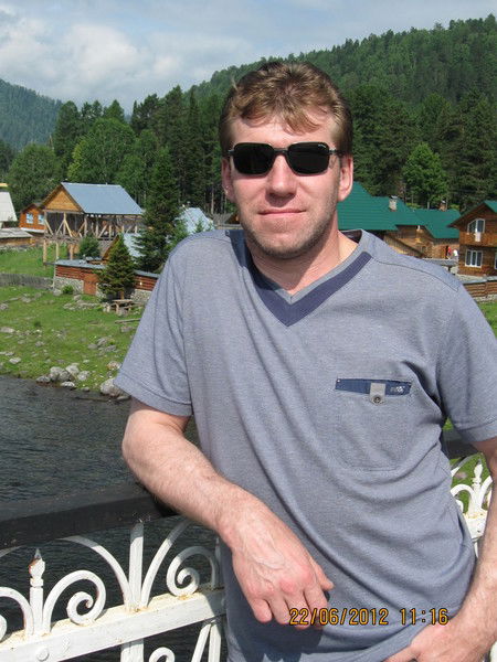 Станислав Исакин