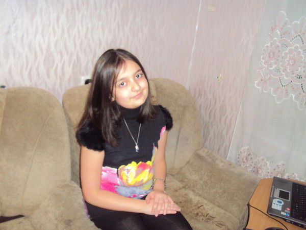 Лариса Узунян