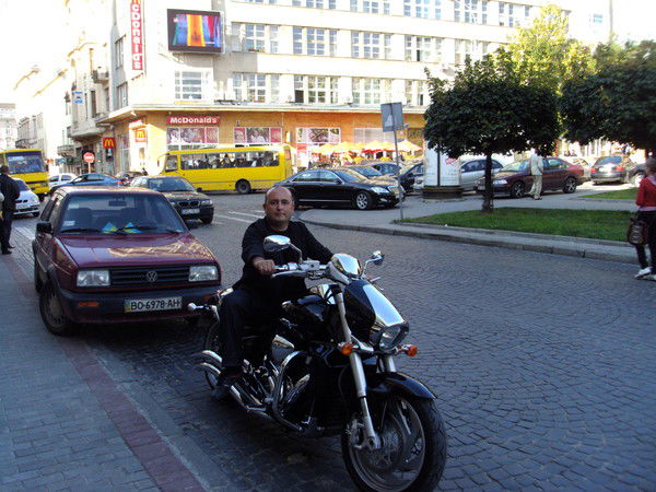 Улугбек Халимов