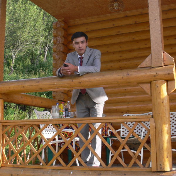 Самат Толыкбаев