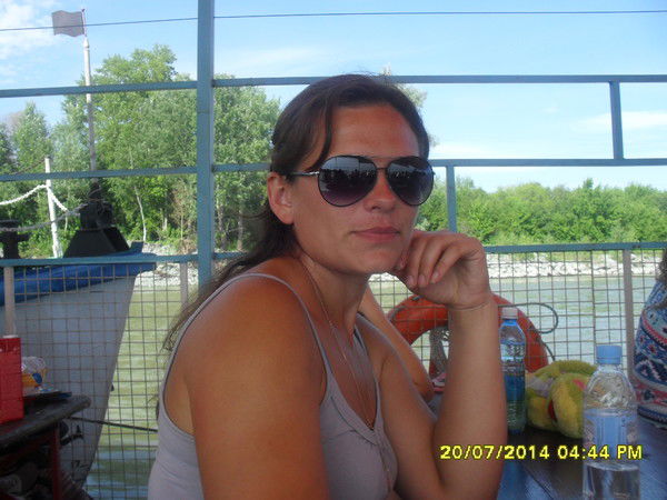 Таня Острецова