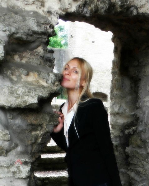 Лолита Абарцева