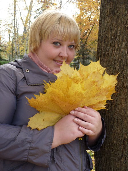 Юля Тихонова