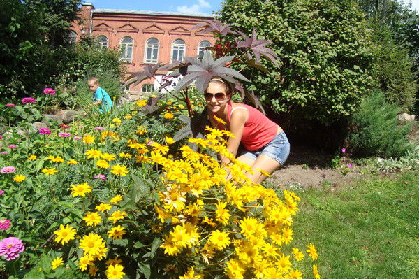 Виктория Попова