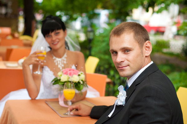 Неизвестно Неизвестно