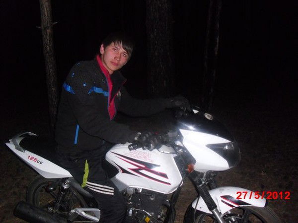 Булат Азаргаев