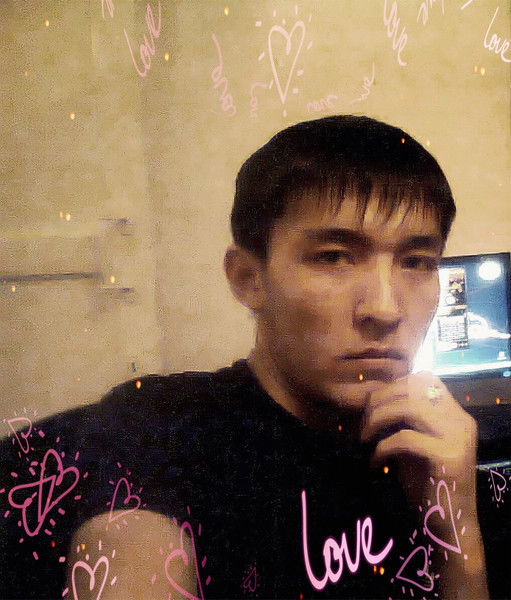 Мади Султанов