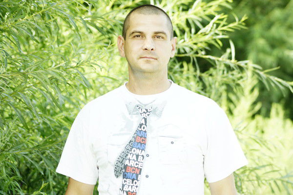 Игорь Иванов