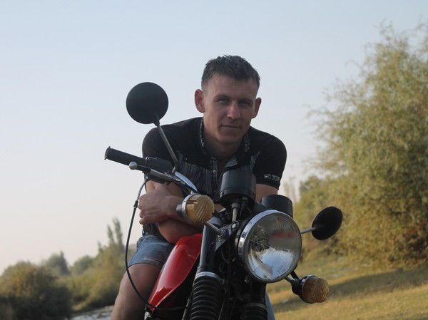 Александр Юриков