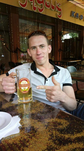 Артём Саляхов