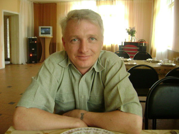 Анатолий Сазонов