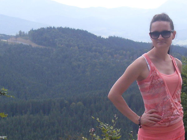 Люба Власенко