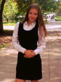 Алёна Година