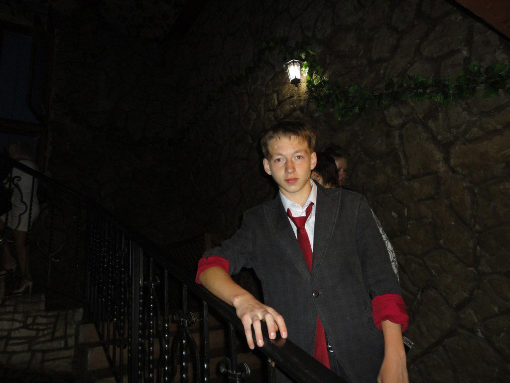 Александр Гущин