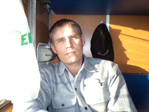 Анатолий Попов