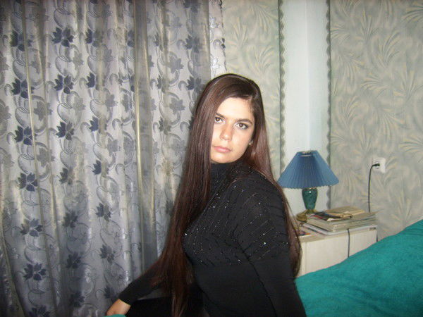 Алина Озманян