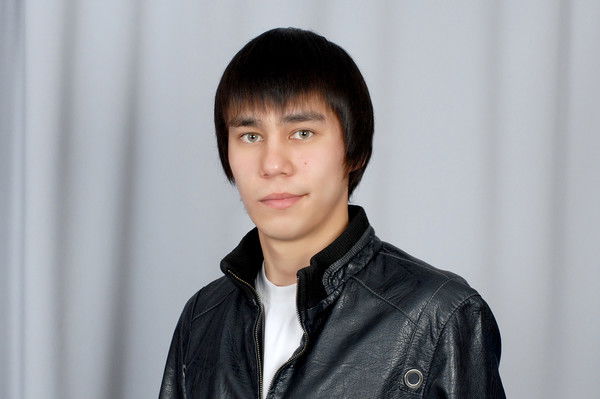 Алишер Битен