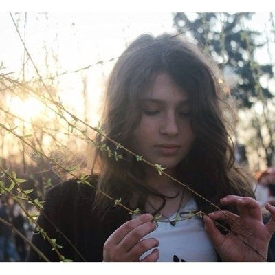 Лиза Коновалова