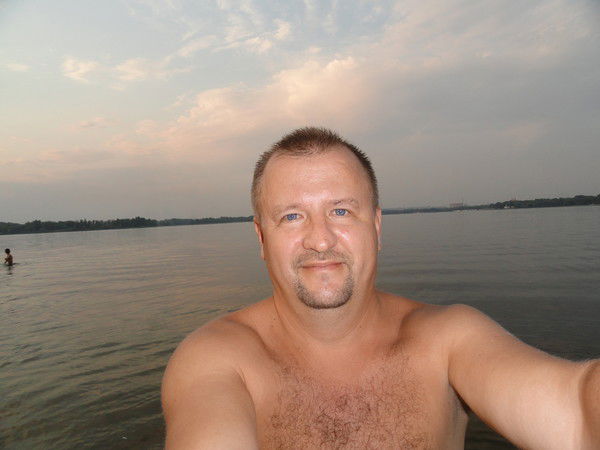 Жека Безгинов