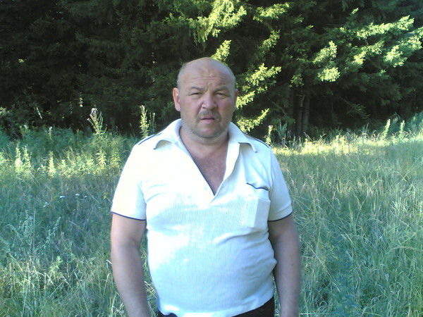 Олег Лавров