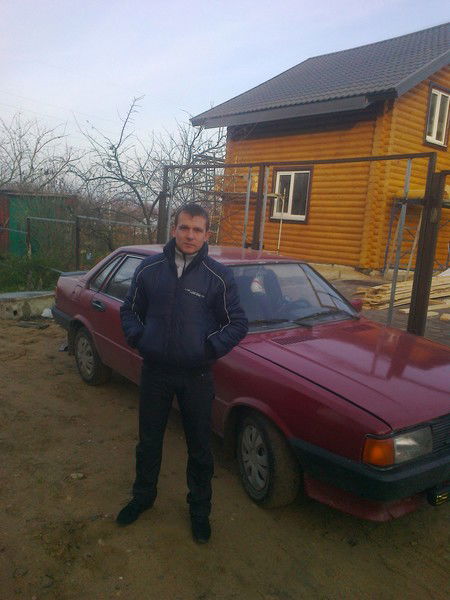 Олег Левков