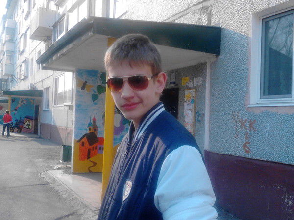 Саня Кладов