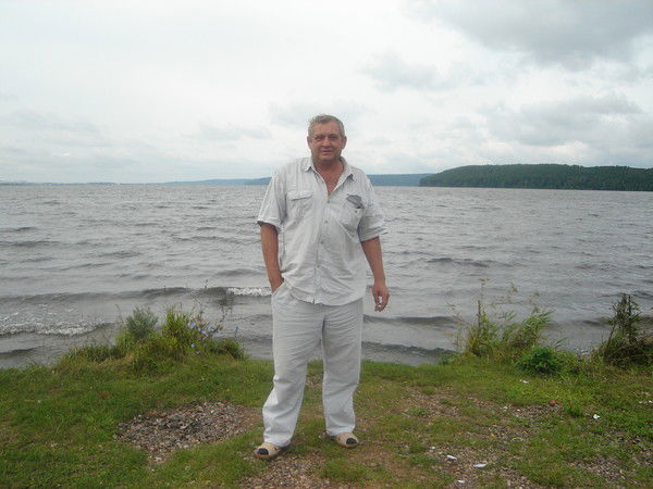 Борис Садов