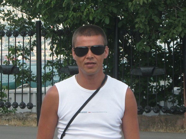 Сергей Антонов