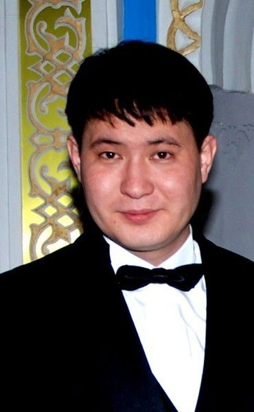 Адлет Ауанасов