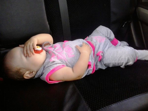 Денис Ларионов