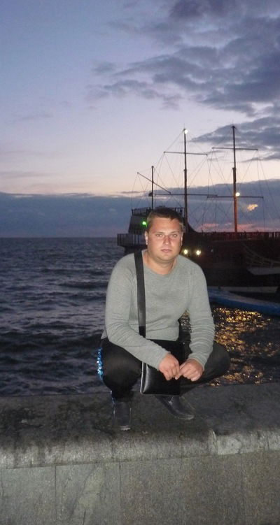 Дмитрий Новоселов