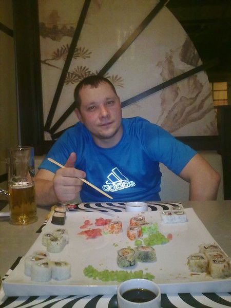 Павел Исаков