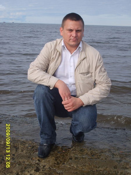 Денис Валов