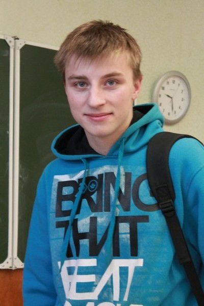 Артем Довжинец