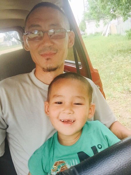 Максут Жумашев