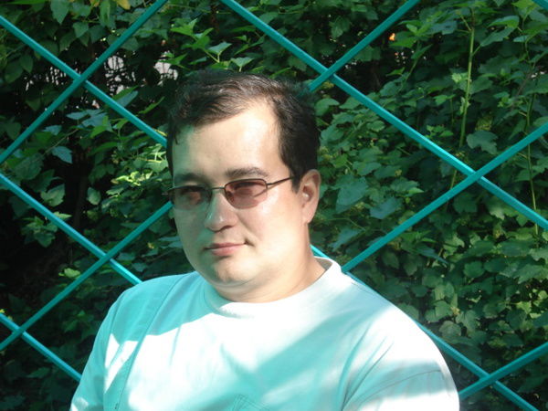 Эдуард Булатов