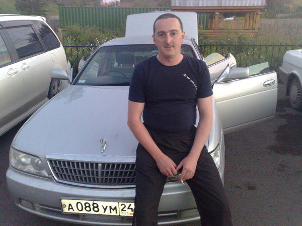 Артем Огурцов