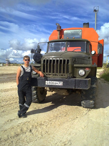 Александр Иванов