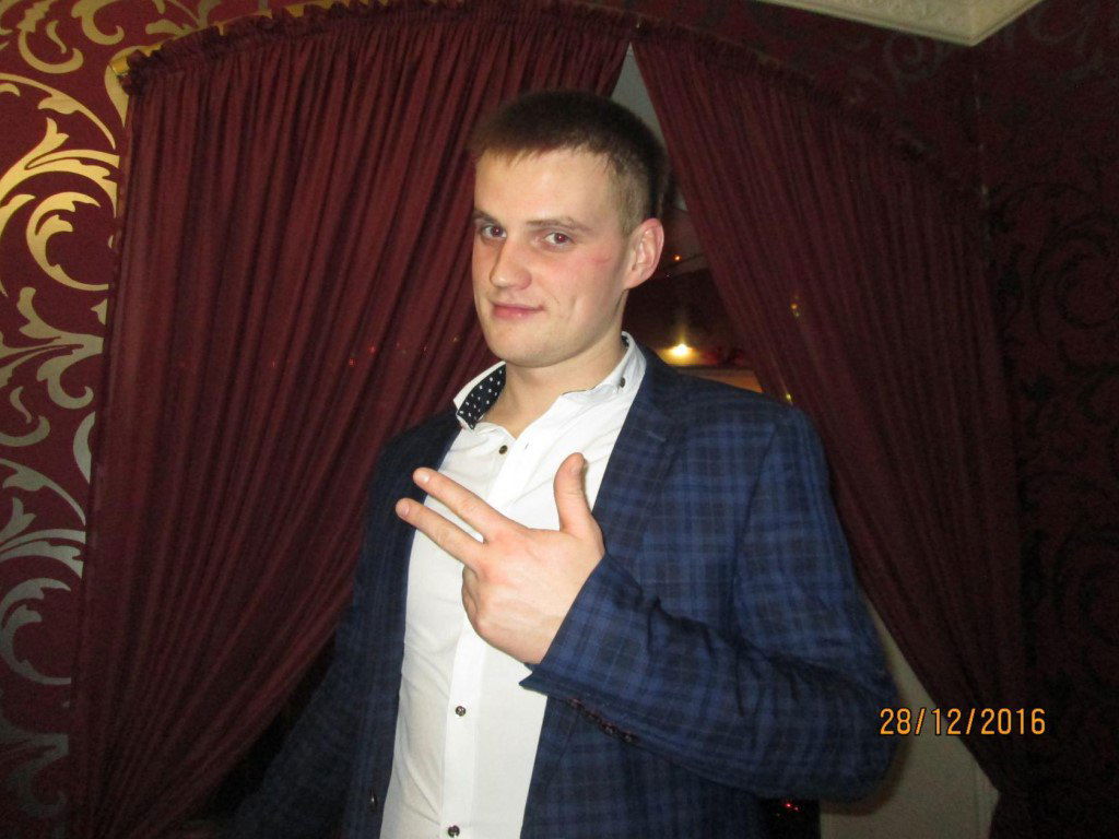 Андрей Фролов