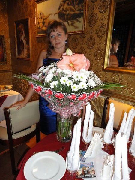 Лариса Суворова