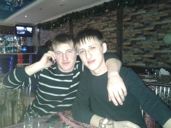 Владислав Левин