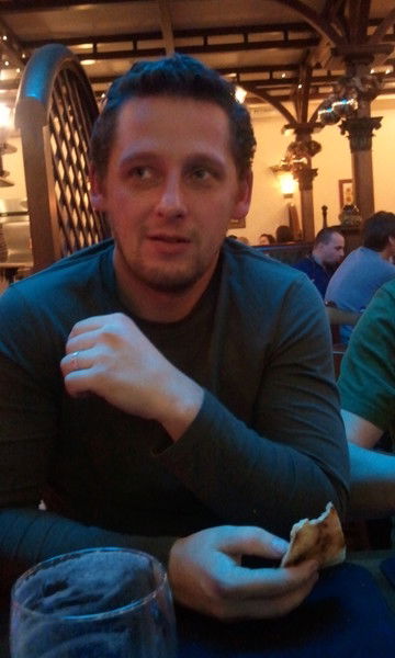 Денис Аксенов