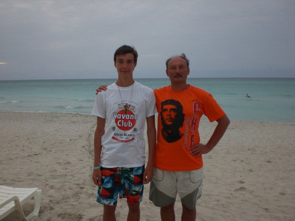 Эльдар Бузов