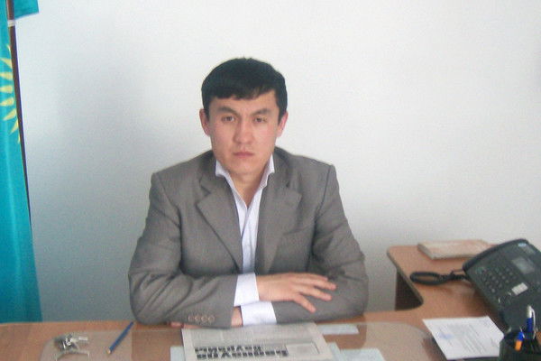 Аскар Муканов