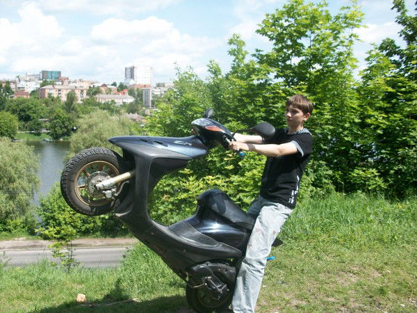 Руслан Серветник