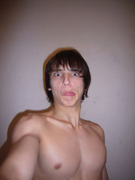 Mакс Ефремов