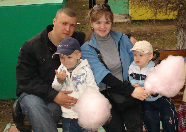 Владимир Устинов