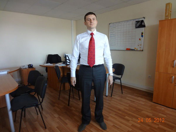 Максим Коньков